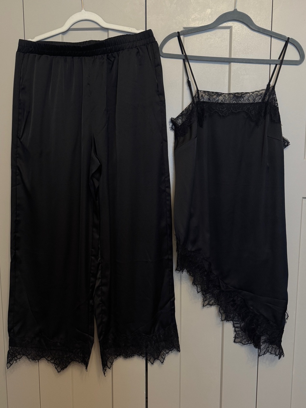 SHEIN Curve Black Satin Lace 2-Piece Set | Size 1XL | Cami & Wide Leg Pants